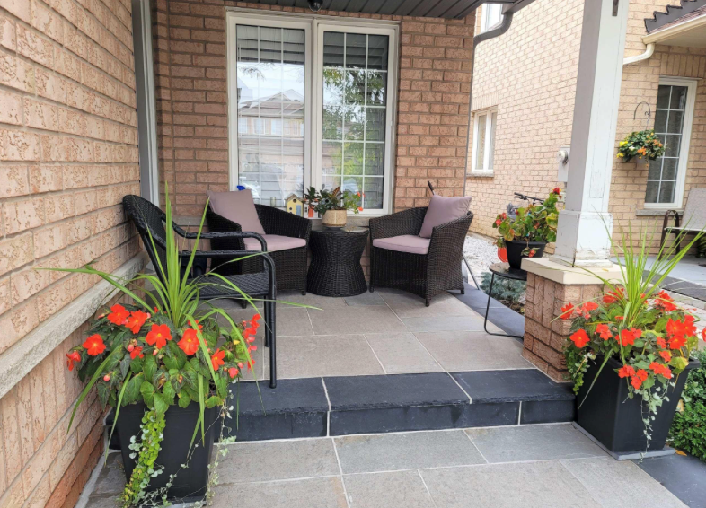 Paver - Antique Grey Limestone - Natural Edges M/Cut - 1"x24"x24"