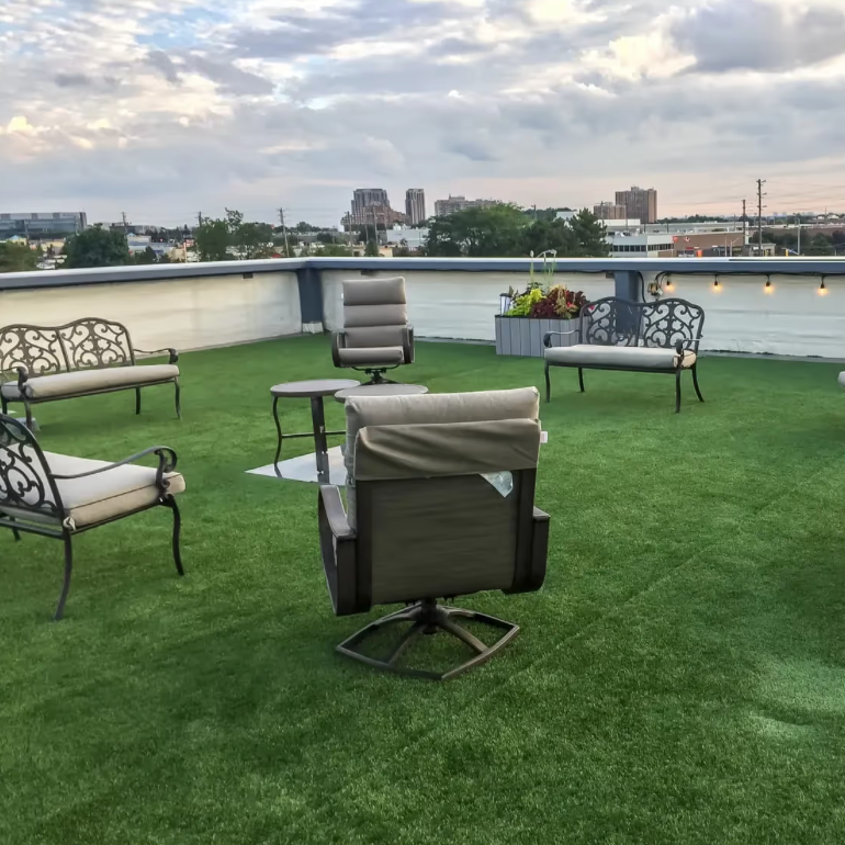 Artificial Turf - Grass - Roll - 15'x25'