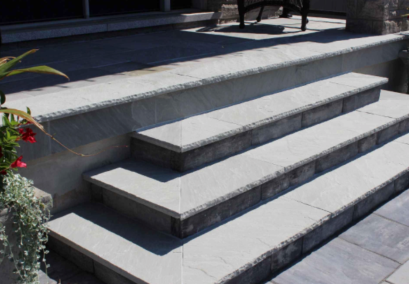 Step - Grey Sandstone - 3 Edges Rock Face, 1 Longside Sawn - 6"x12"x48"