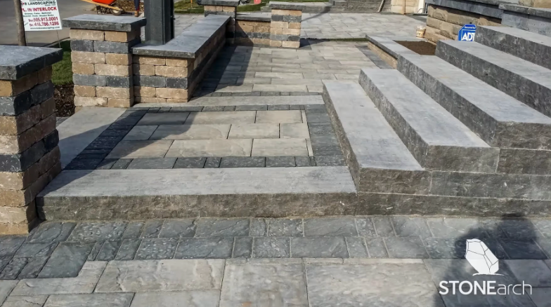 Paver - Silver Valley - Flamed - Saw Cut - 1"x24"x24"