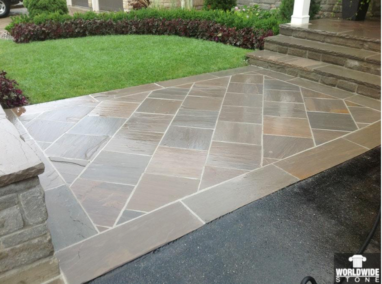Step - Slate Grey Sandstone - 3 Edges Rock Face, 1 Longside Sawn - 6"x12"x48"
