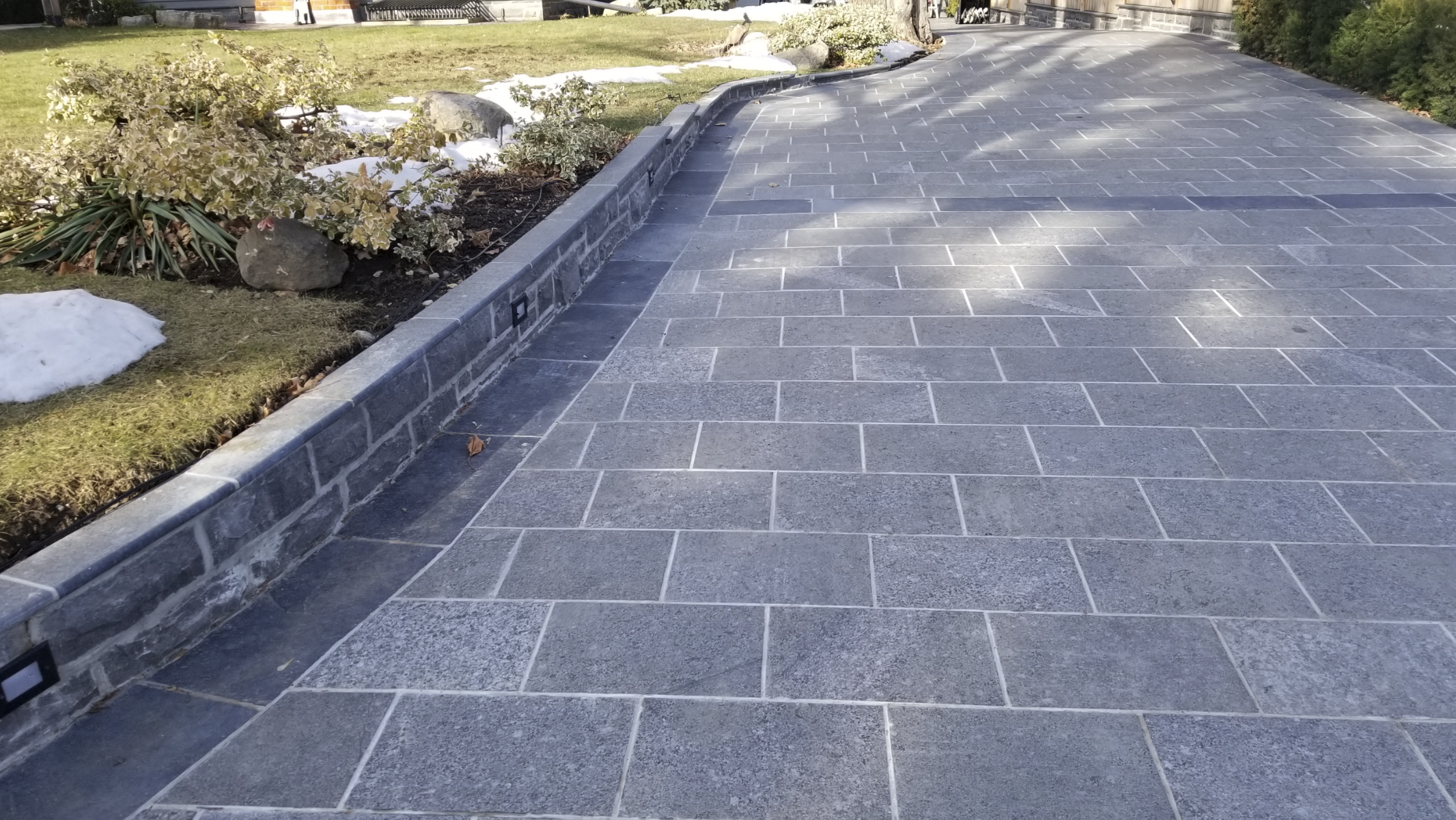 Step - Silver Grey Granite - 3 Edges Rockfaced, 1 Longside Sawn - 6"x12"x48"