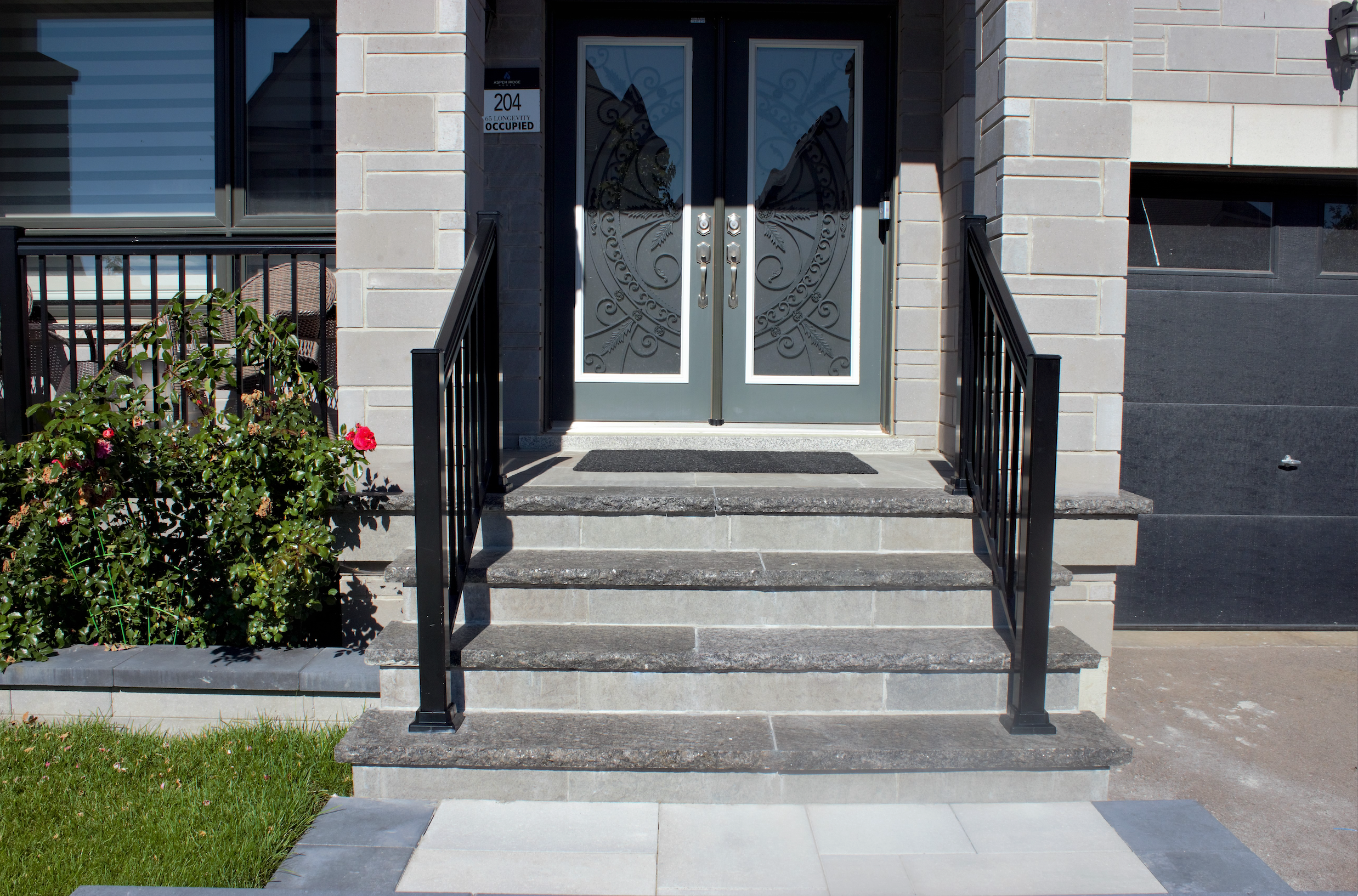 Step - Silver Grey Granite - 3 Edges Rockfaced, 1 Longside Sawn - 6"x12"x48"