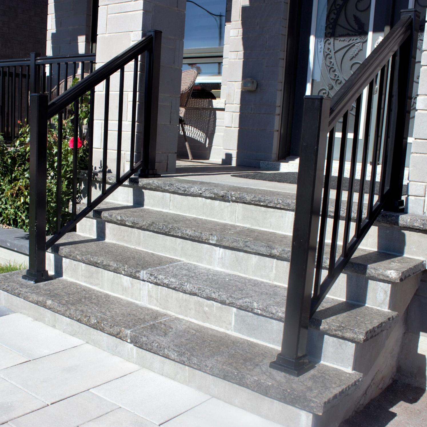 Paver - Antique Grey Limestone - Natural Edges M/Cut - 1"x12"x12"