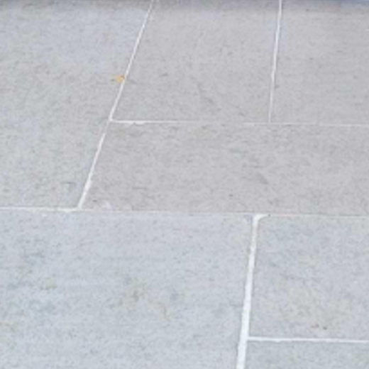Paver - Antique Grey Limestone - Natural Edges M/Cut - 1"x12"x12" swatch