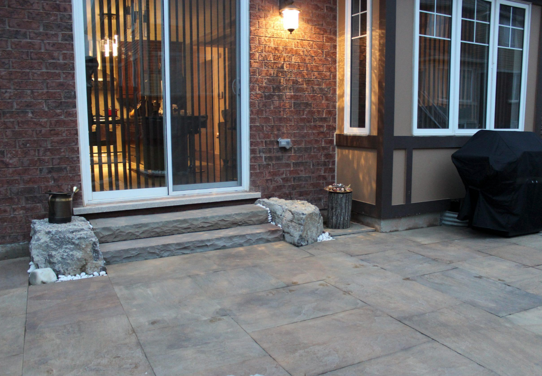Paver - Desert Sand Sandstone - Natural Edges M/Cut - 1"x12"x12"