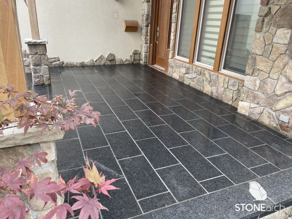 Step - Onyx Black Granite - Flamed - 3 Edge Rock Face - 6"x16"x96"