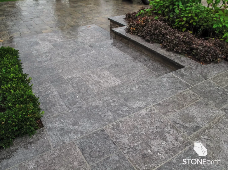 Paver (1.25") - SilverValley - Flamed - Saw Cut - 1.25x24x24