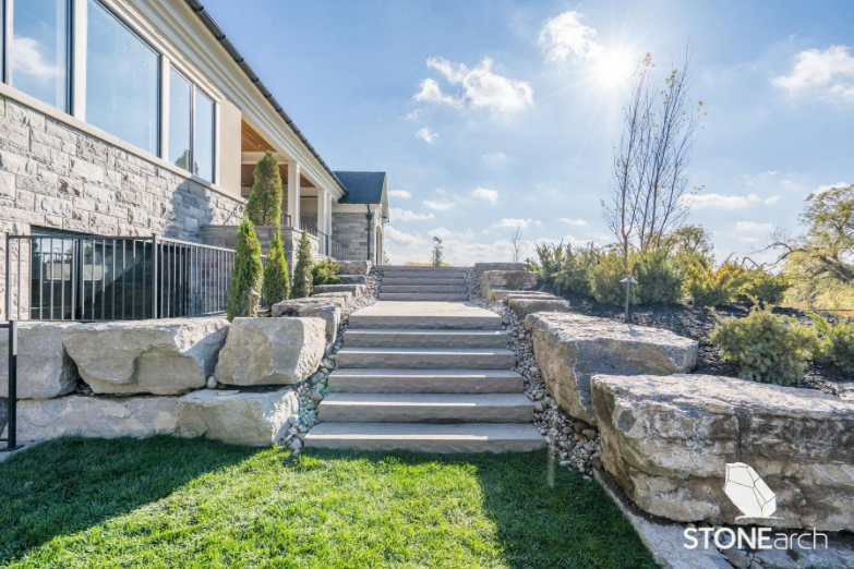 Step - Slate Gray Sandstone - Natural - Rock Cut - 7x16x96